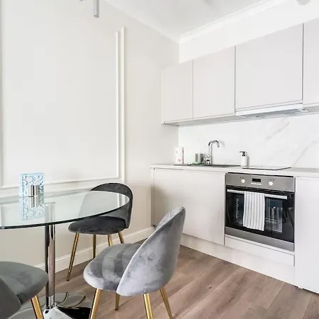 Urban Chic - Mennica - Center - For 20 Guests 아파트 바르샤바