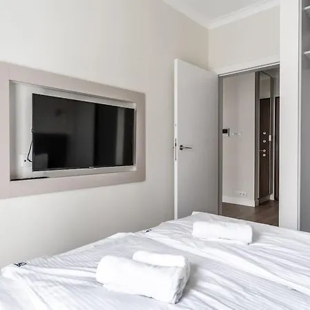 Urban Chic - Mennica - Center - For 20 Guests Апартаменты