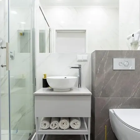 Апартаменты Urban Chic - Mennica - Center - For 20 Guests