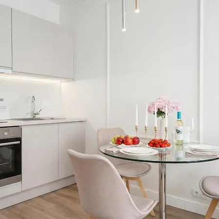 Urban Chic - Mennica - Center - For 20 Guests Lejlighed