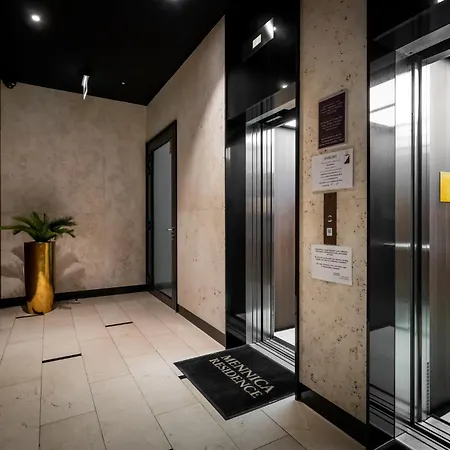 Urban Chic - Mennica - Center - For 20 Guests Lejlighed